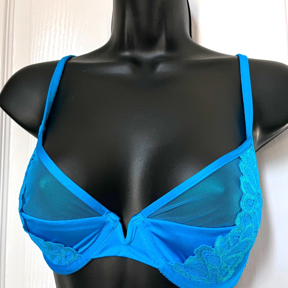 Savage X Fenty - Not Sorry Half-Cup Plunge Bra with Lace